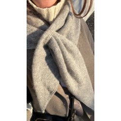 Magdalena Sjal - Strikkekit, Finull - lille (opskriften er p norsk)