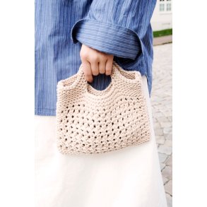 Heia miniveske - strikkekit, OBS opskriften er p� norsk