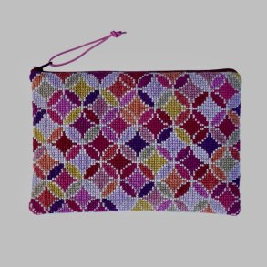 Baldyre Clutch Broderikit - bestillingsvare