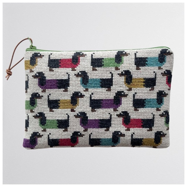 Baldyre Clutch Broderikit R&oslash;de hunde