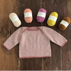 Babyundertrje med bdhals str. 2-6 mdr.