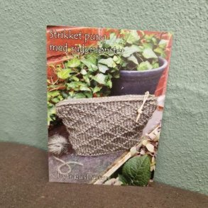 Strikket pung med rudemnster