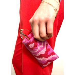 Pink Waves brilleetui - broderikit - bestillingsvare