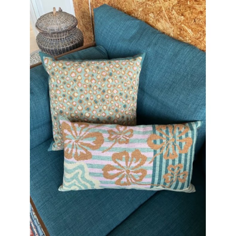 Waves n flowers pude - broderikit - bestillingsvare